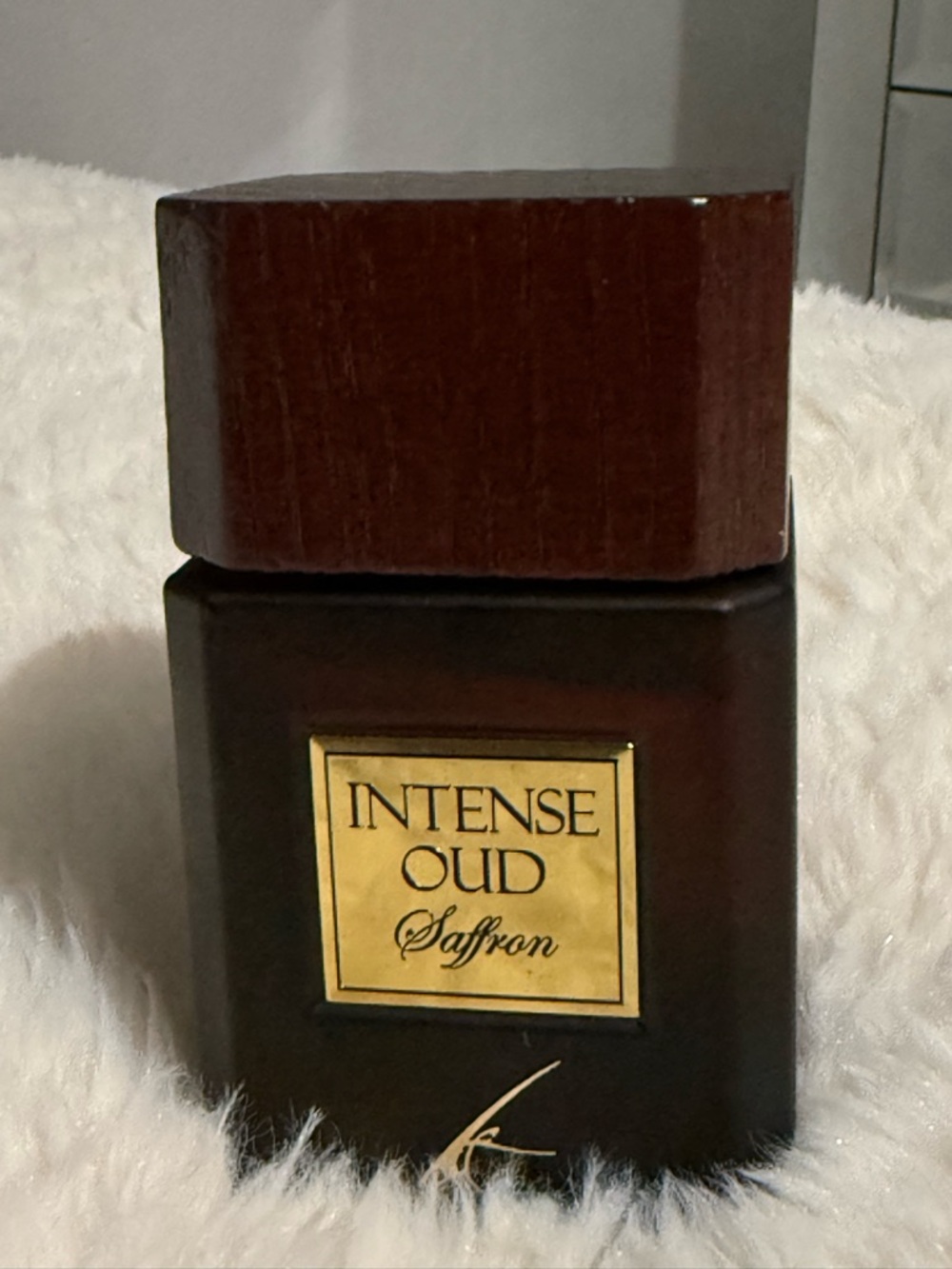 Intense Oud Saffron Perfume Bottle - Brown & Gold